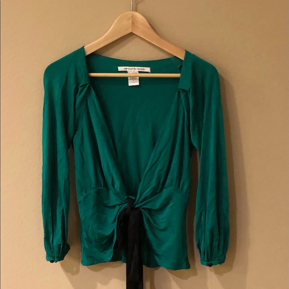 Diane von Fürstenberg green silk blouse sz P